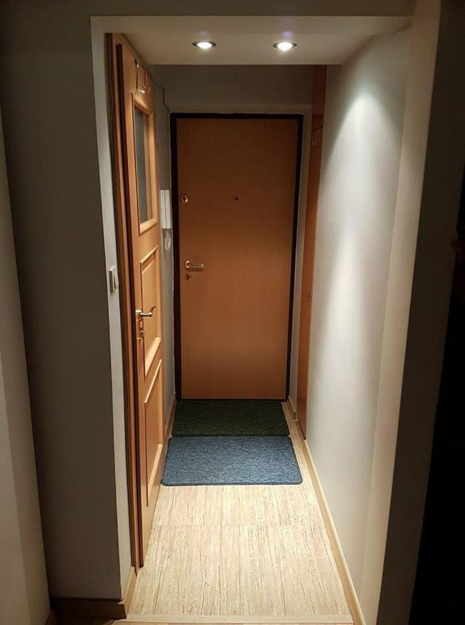 Old Town Garden Apartment Netflix วอร์ซอ ภายนอก รูปภาพ