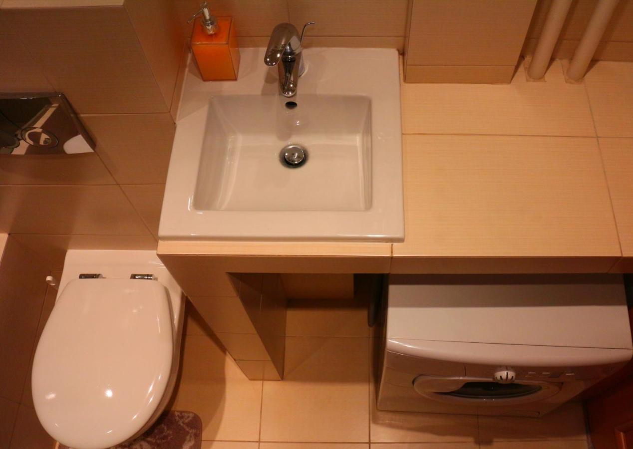 Old Town Garden Apartment Netflix วอร์ซอ ภายนอก รูปภาพ
